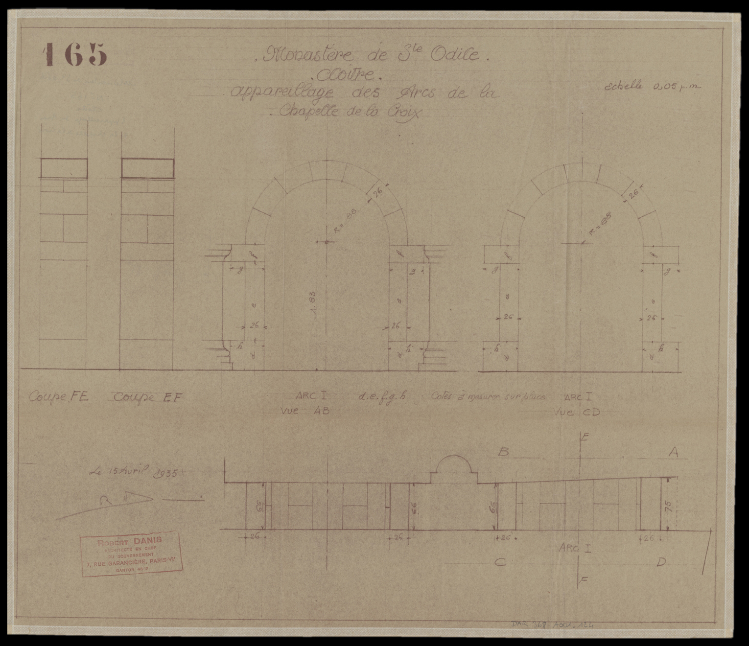 Chapelle de la Croix, détail de l’appareillage des arcs sur le cloître.