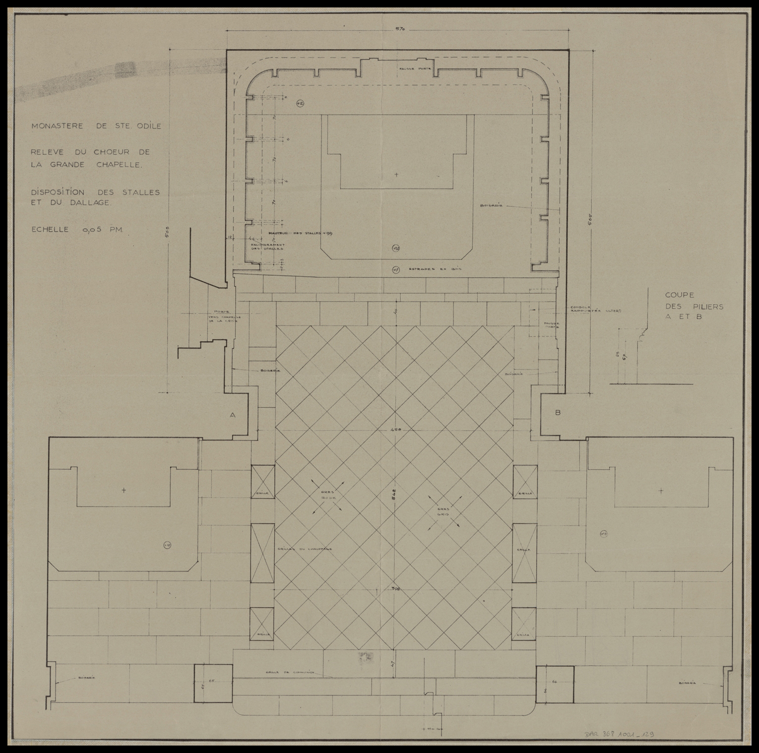 Grande chapelle, plan du dallage et d’implantation des stalles.