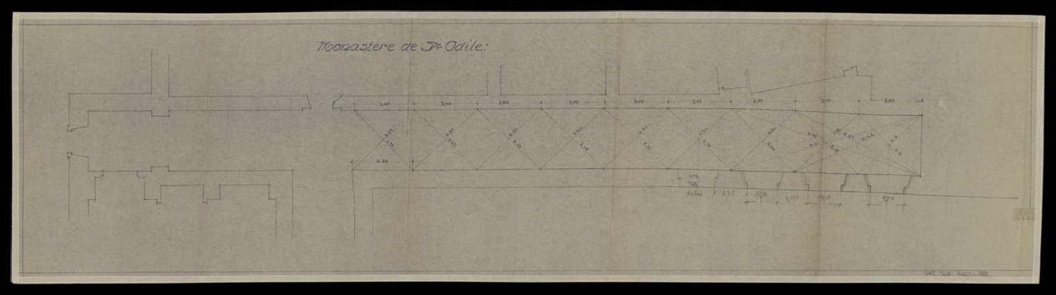 Cloître, plan de masse.