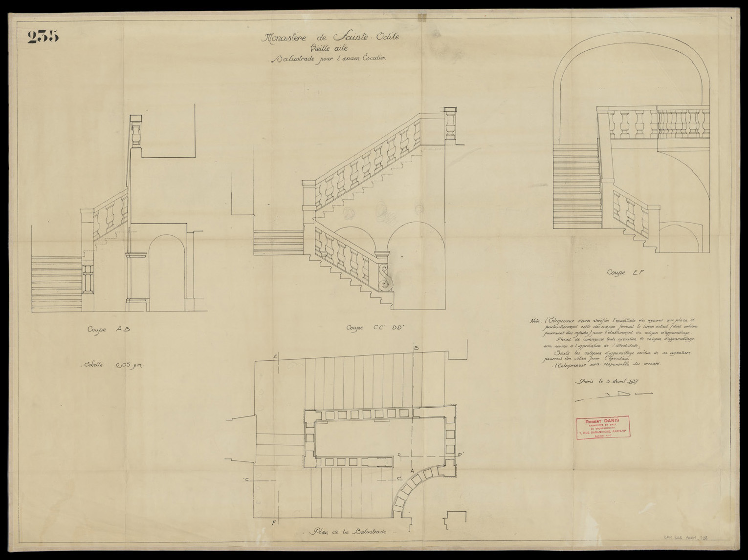 Ancien escalier de la vieille aile, plan de masse et élévations avec les balustrades projetées.