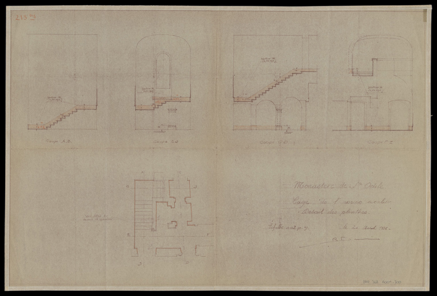 Ancien escalier, plan et détails des plinthes.