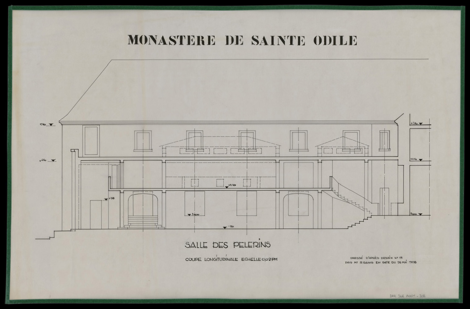 Salle des pèlerins, coupe longitudinale.