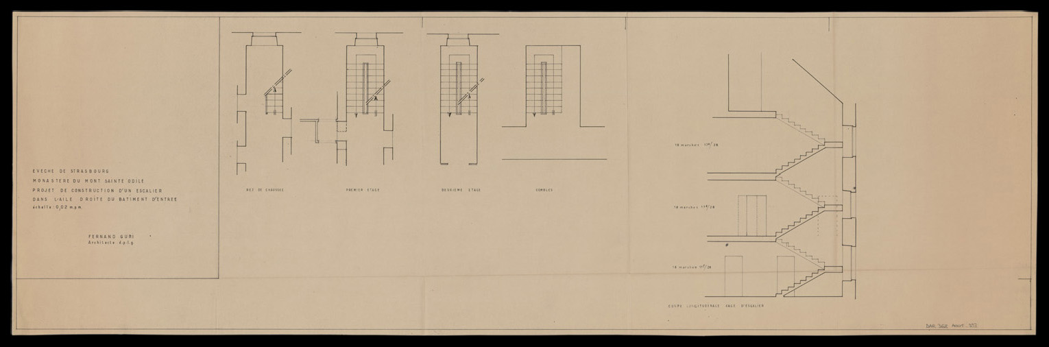 Projet de construction d’un escalier dans l’aile droite du bâtiment d’entrée, plans de masse par niveaux et coupe.