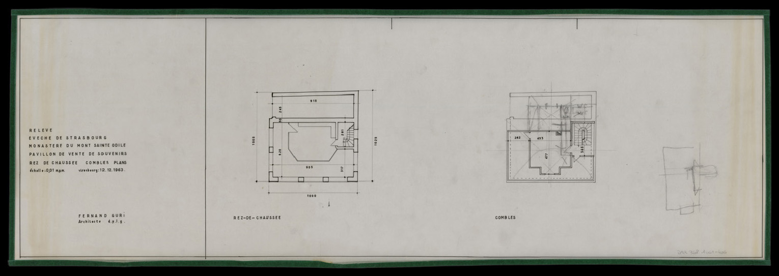 Pavillon de vente de souvenirs, plans de masse du rez-de-chaussée et des combles.