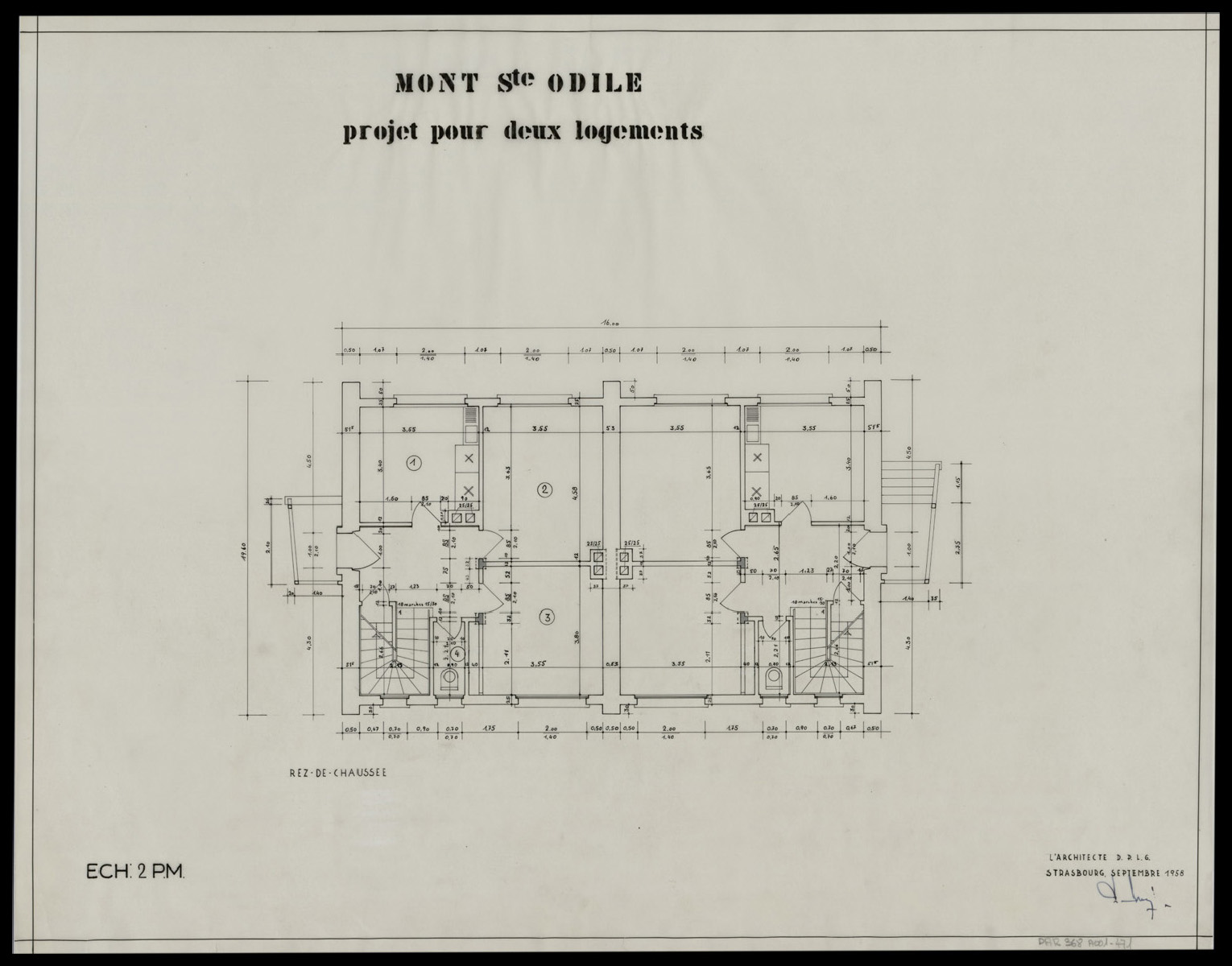 Projet d’une maison à deux logements, plan de masse du rez-de-chaussée.