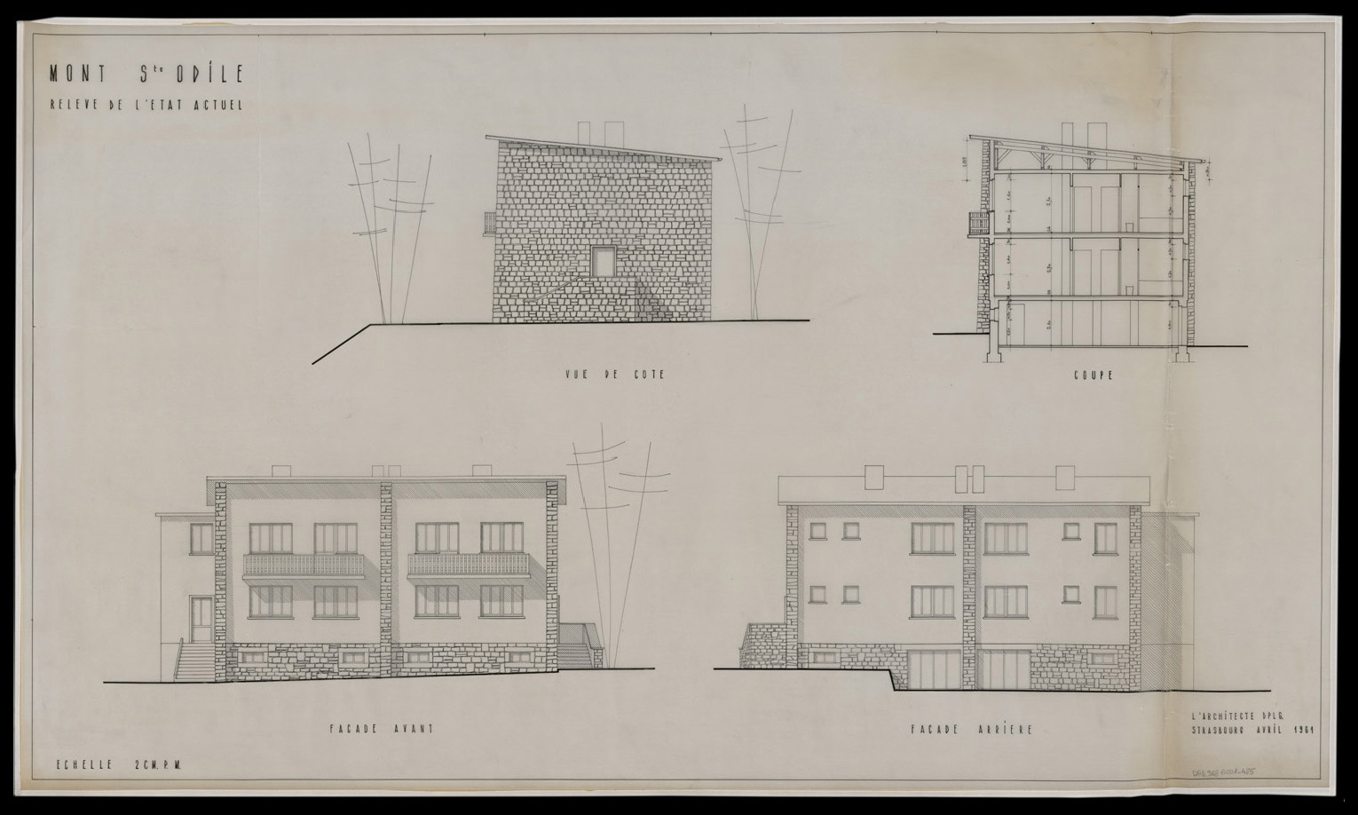 Projet d’une maison à deux logements, élévations des façades et coupe.