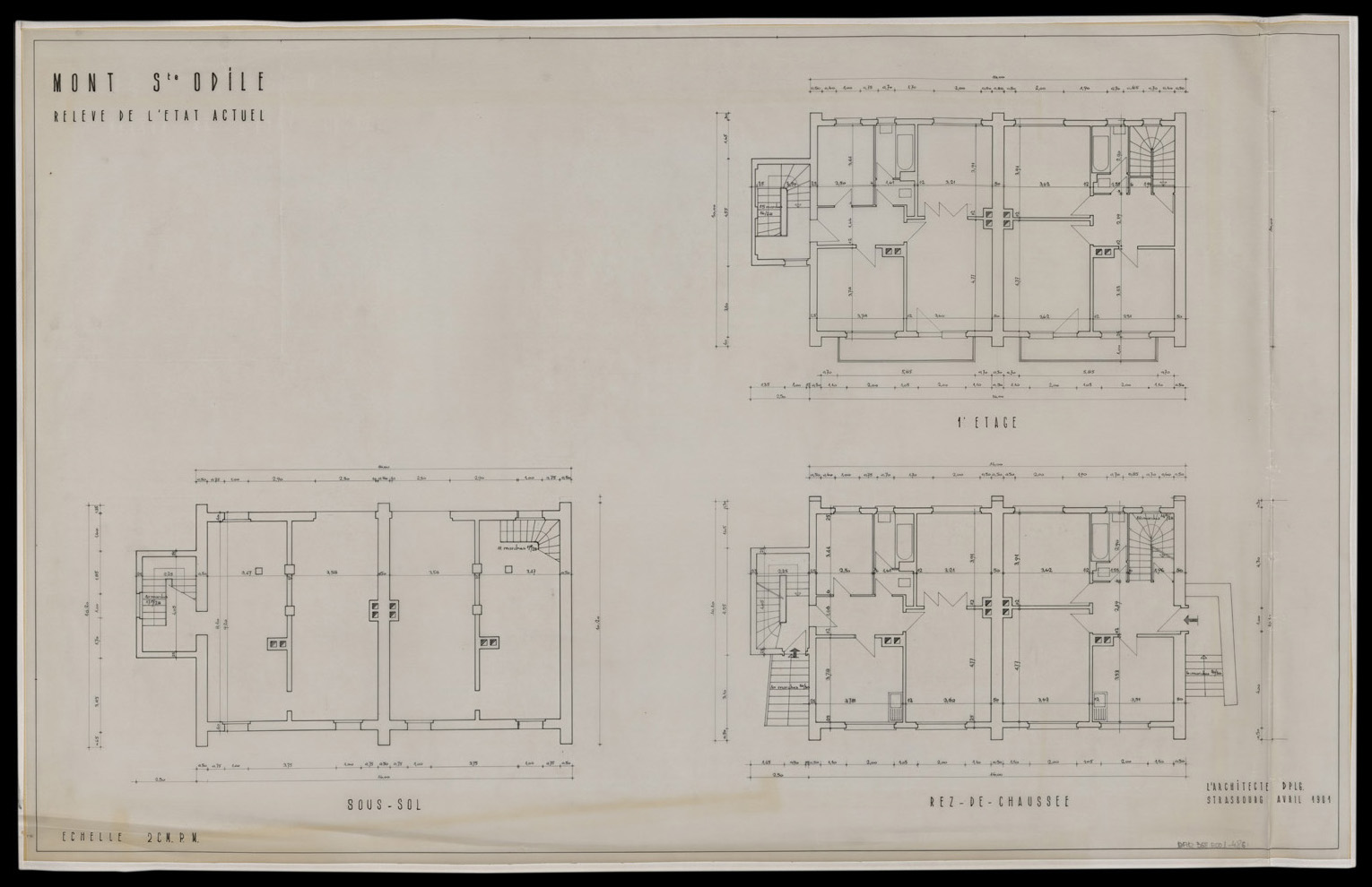 Projet d’une maison à deux logements, plans de masse par niveaux.