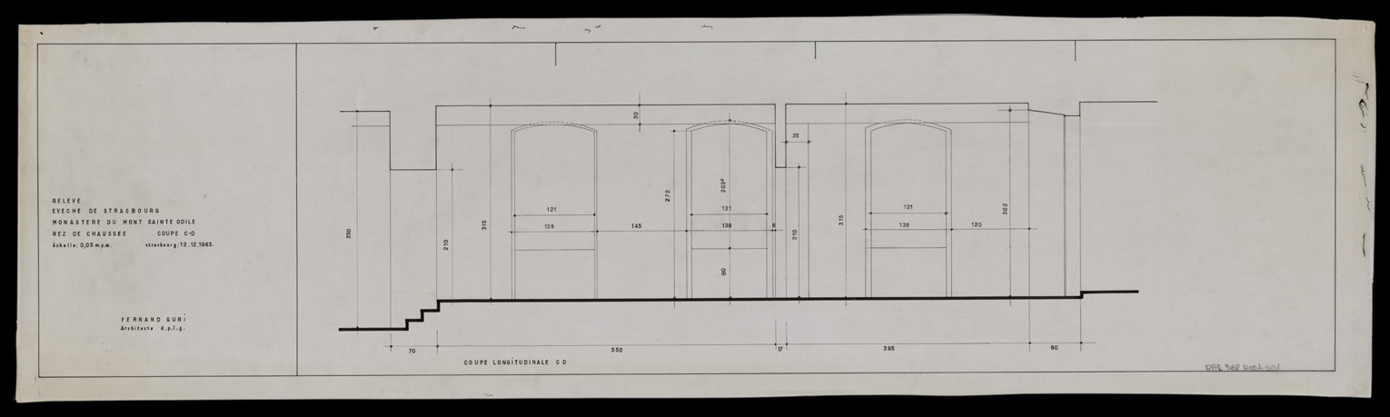 Rez-de-chaussée, coupe intérieure.