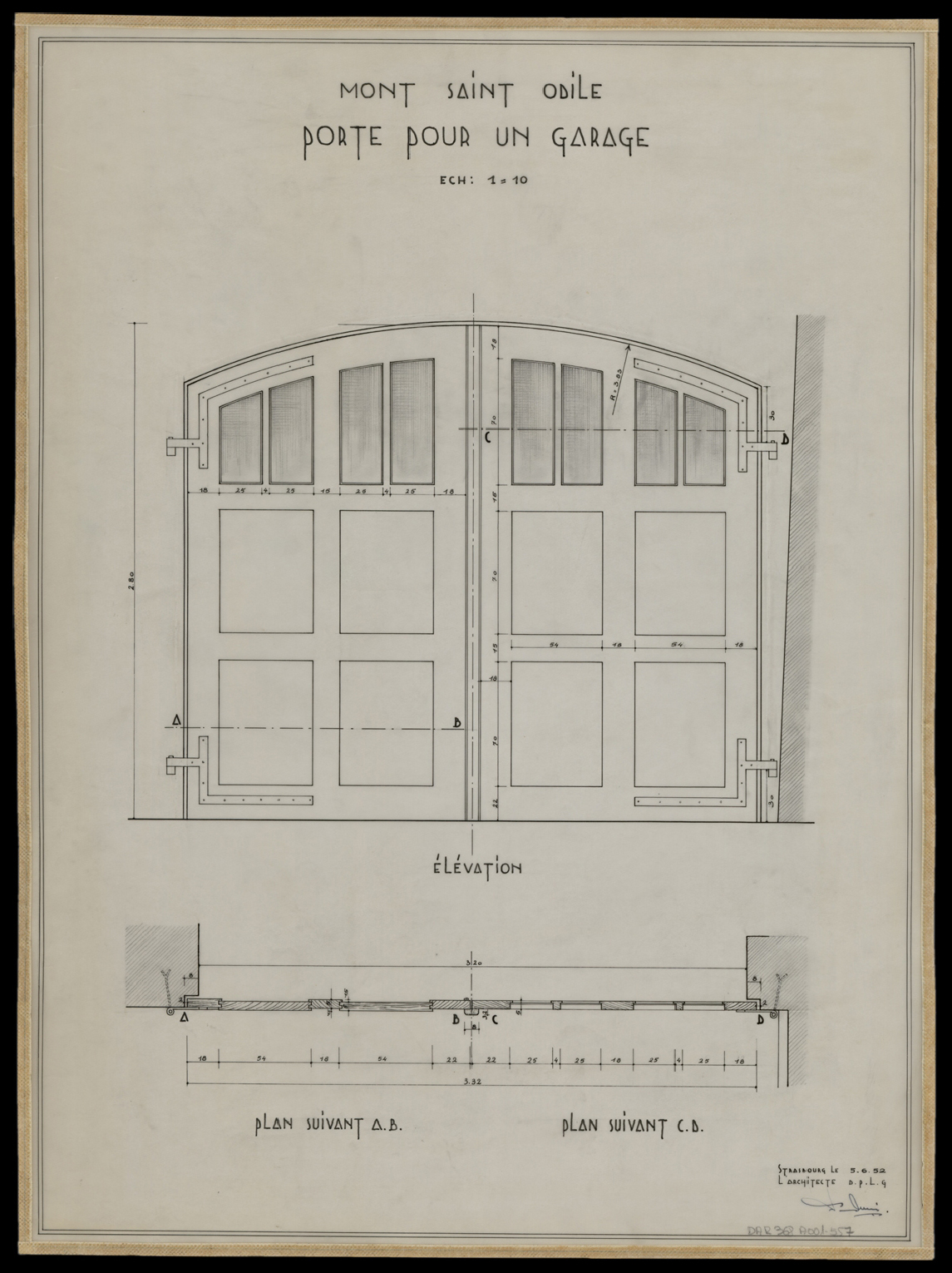 Projet de garage, plan et élévation de la porte.