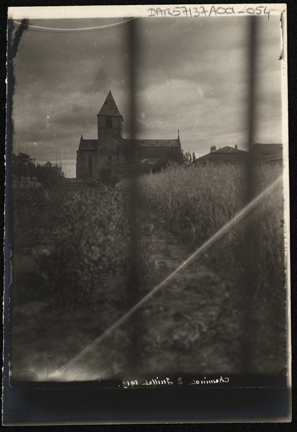 Dommages de guerre, vue d’ensemble du côté nord.