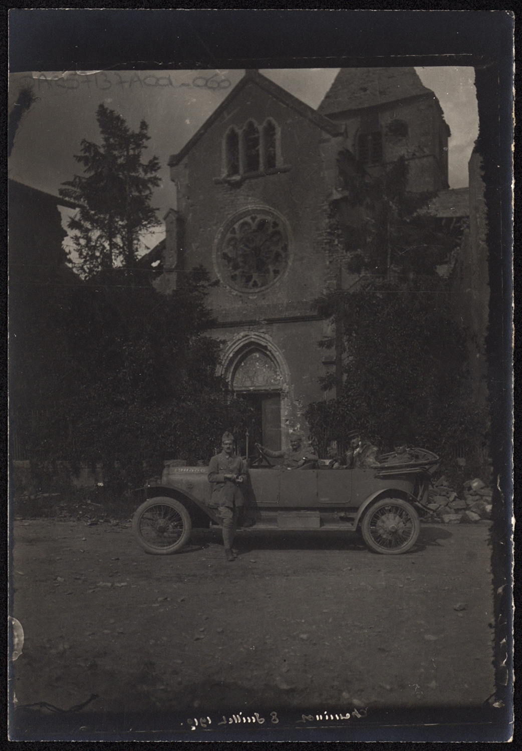 Dommages de guerre, vue d’ensemble de la façade ouest.