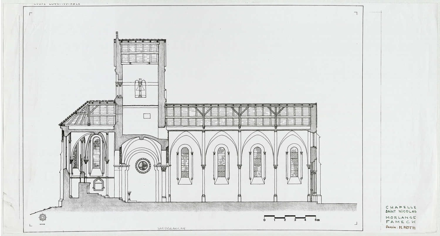 Coupe longitudinale sur la façade nord. 