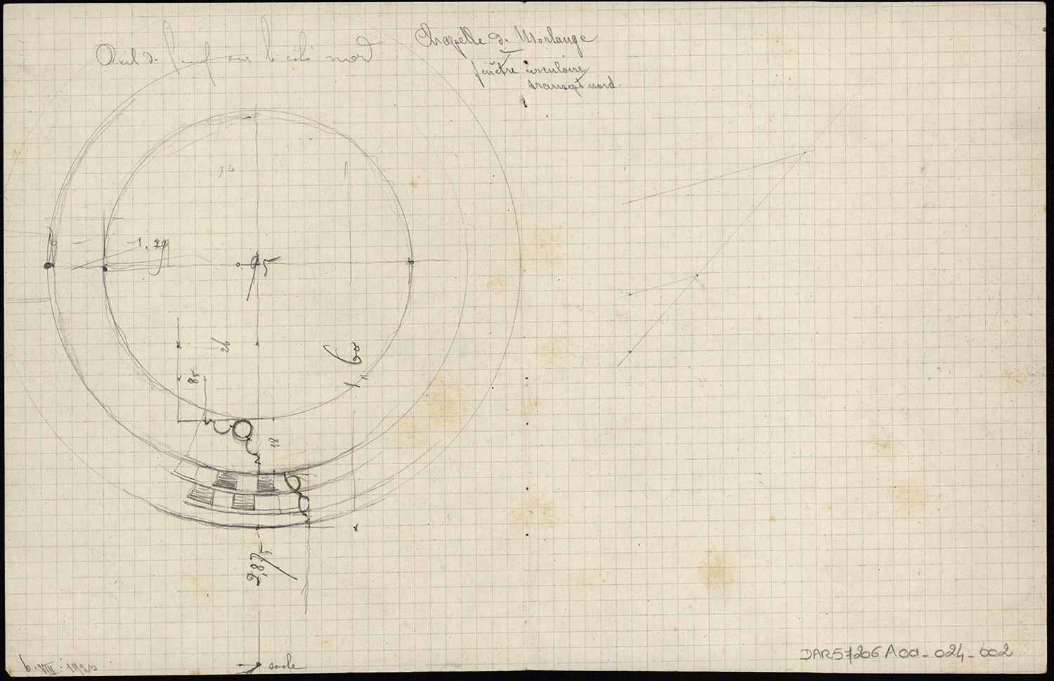 Croquis d’architecture, relevé de l’oculus du transept nord.