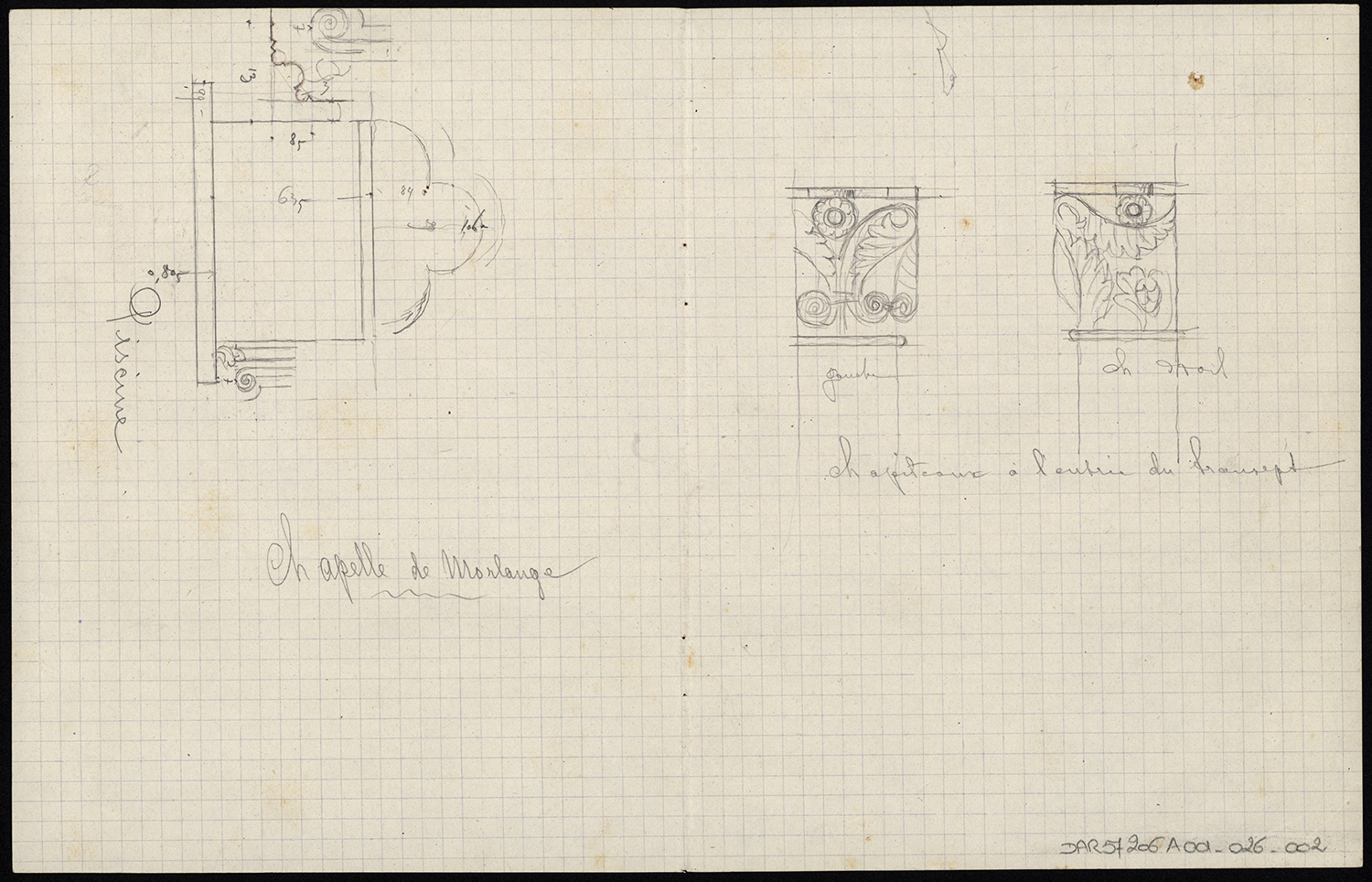 Croquis d’architecture, détails de la piscine liturgique et de chapiteaux du transept. 
