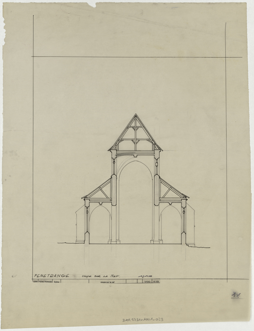 Coupe transversale sur la nef.