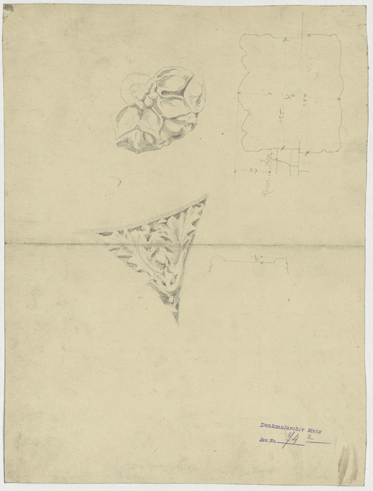 Relevés de deux ornements végétaux sculptés.