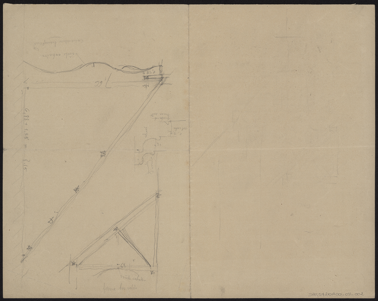 Coupes sur la charpente de la nef.
