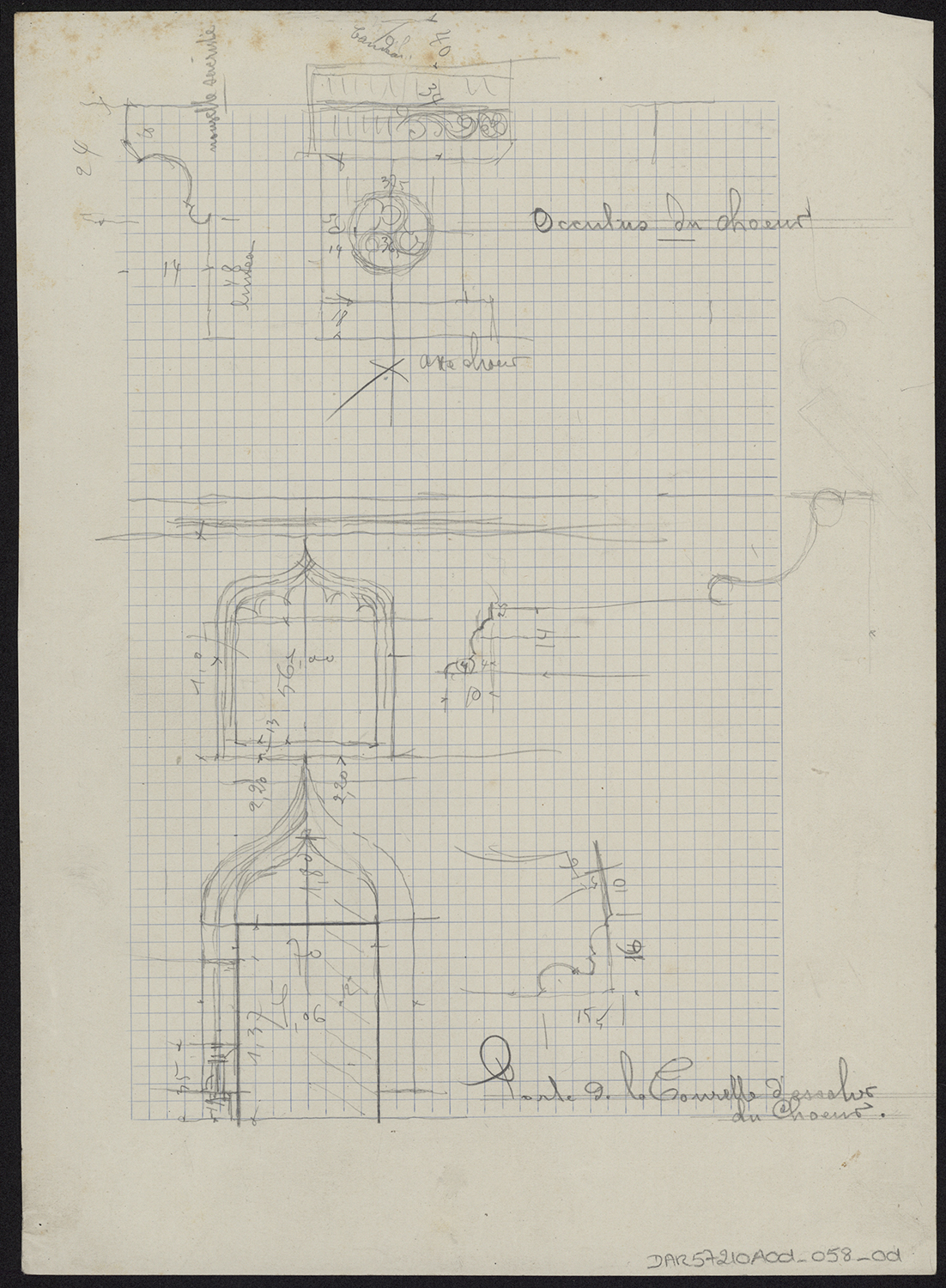 Profils de modénature de l’oculus du chœur, élévation et profil de modénature de la porte de la tourelle d’escalier sud et de sa niche.