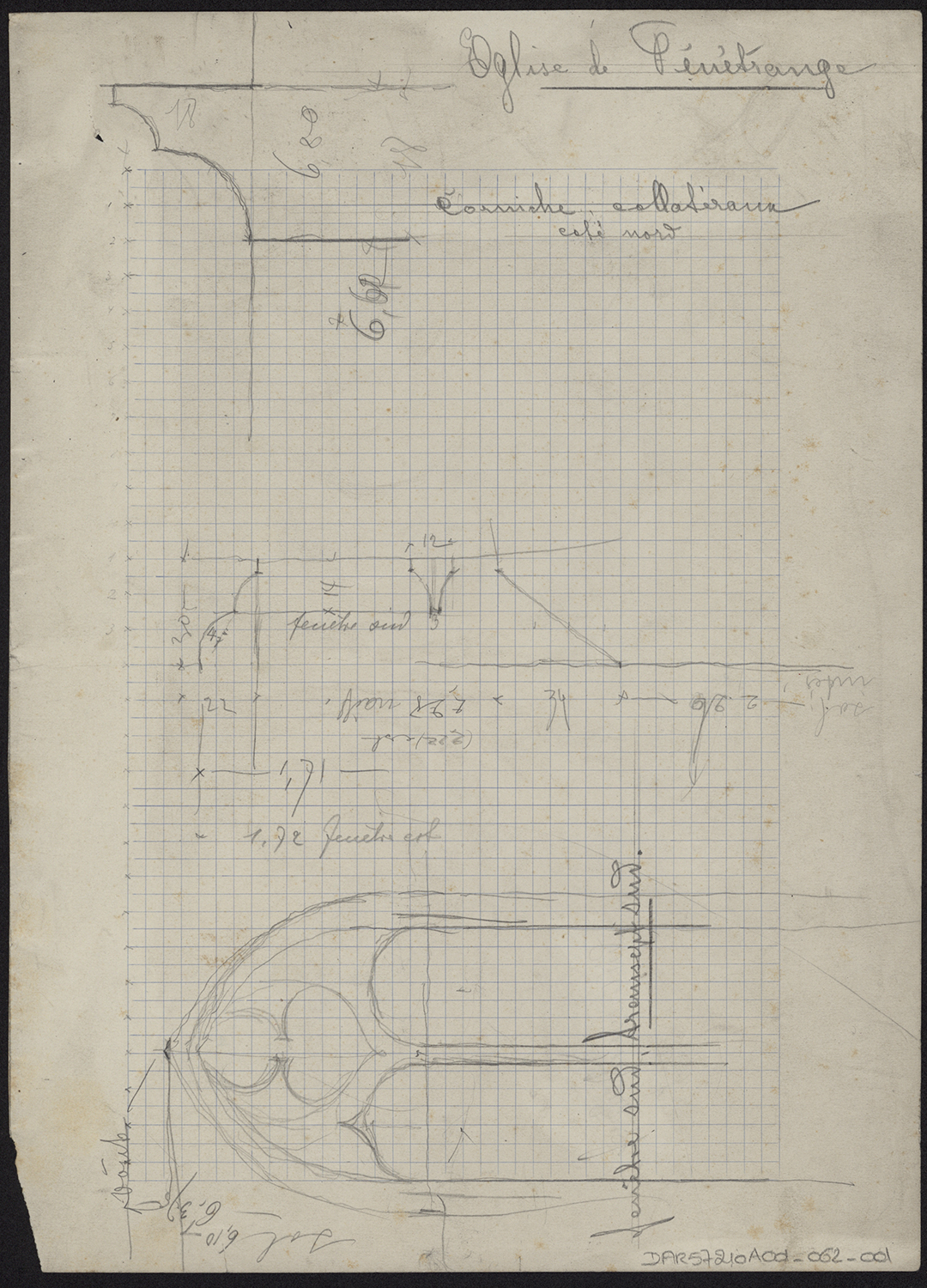 Élévation de la baie sud du transept sud et profil d’une corniche.