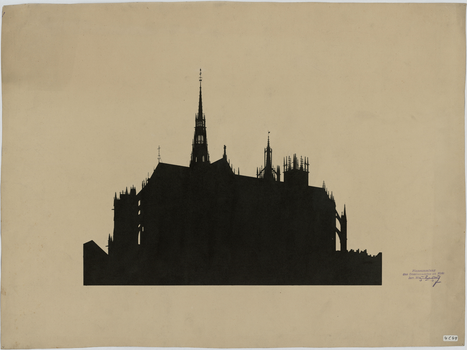 Projet de flèche, silhouette de la cathédrale du côté nord.