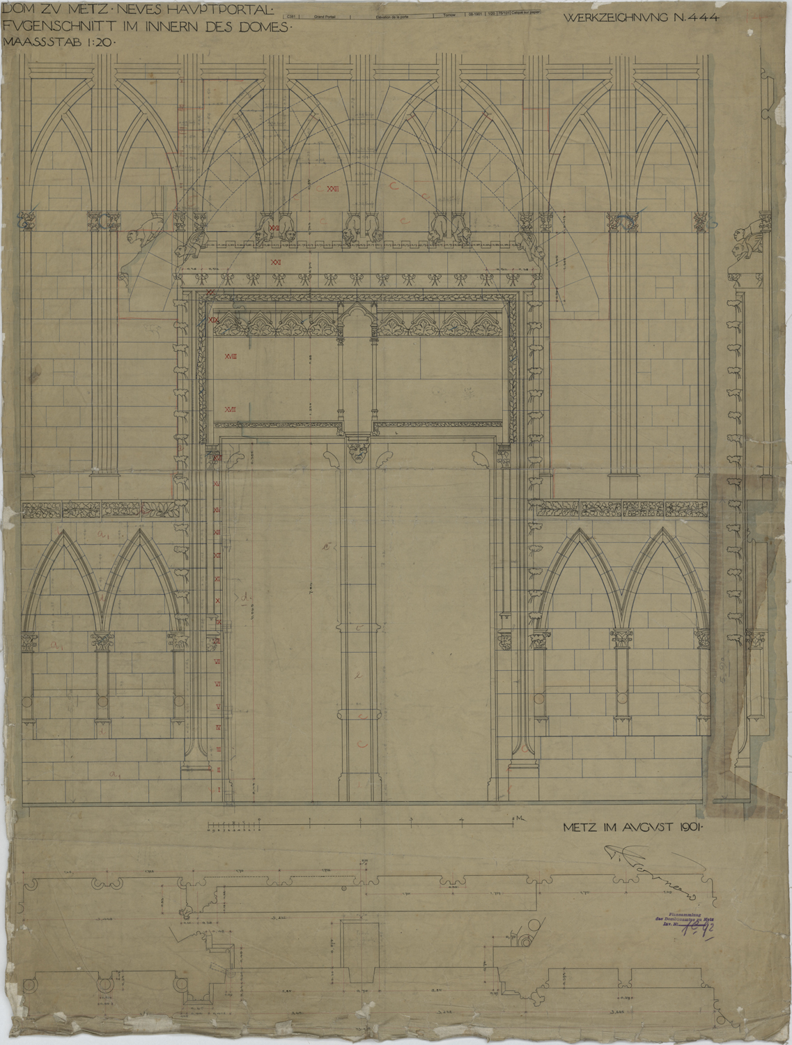 Grand Portail, élévation de la porte principale depuis la nef.