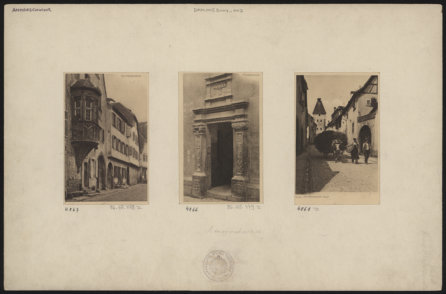 Vues d’ensemble de Grand’Rue, vue de détail de la porte de la tour d’escalier de l’ancien hôtel de ville.