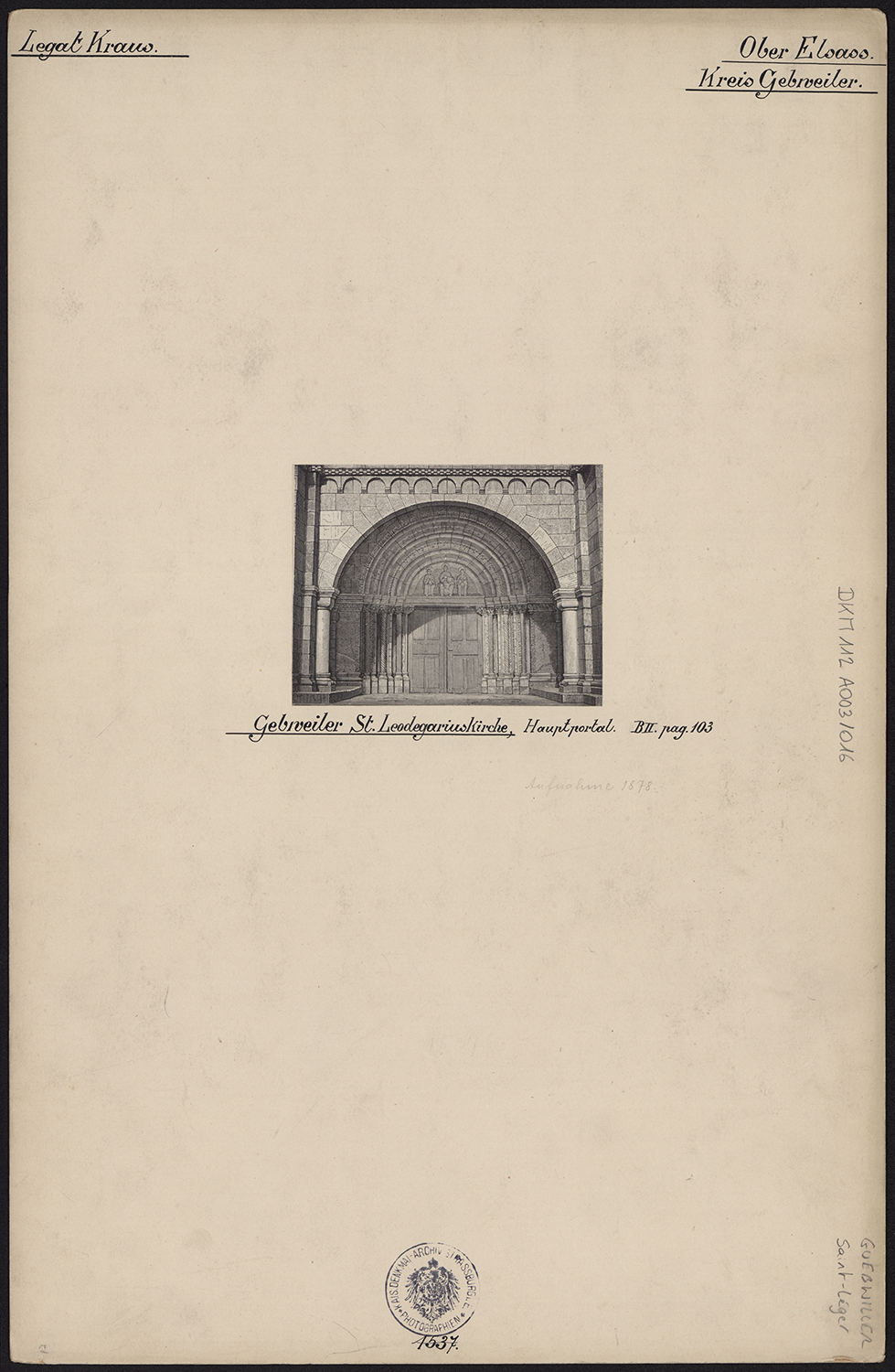 Vue d’ensemble du portail occidental.