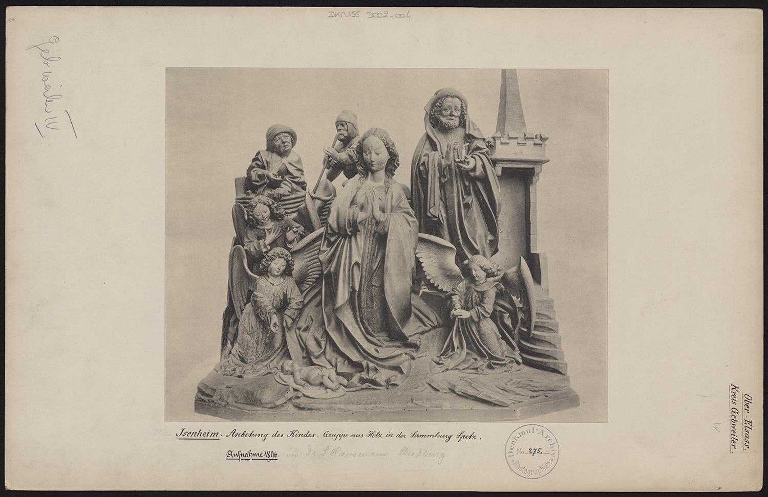 Vue d’ensemble d’un groupe sculpté représentant la Nativité (collection Septz).