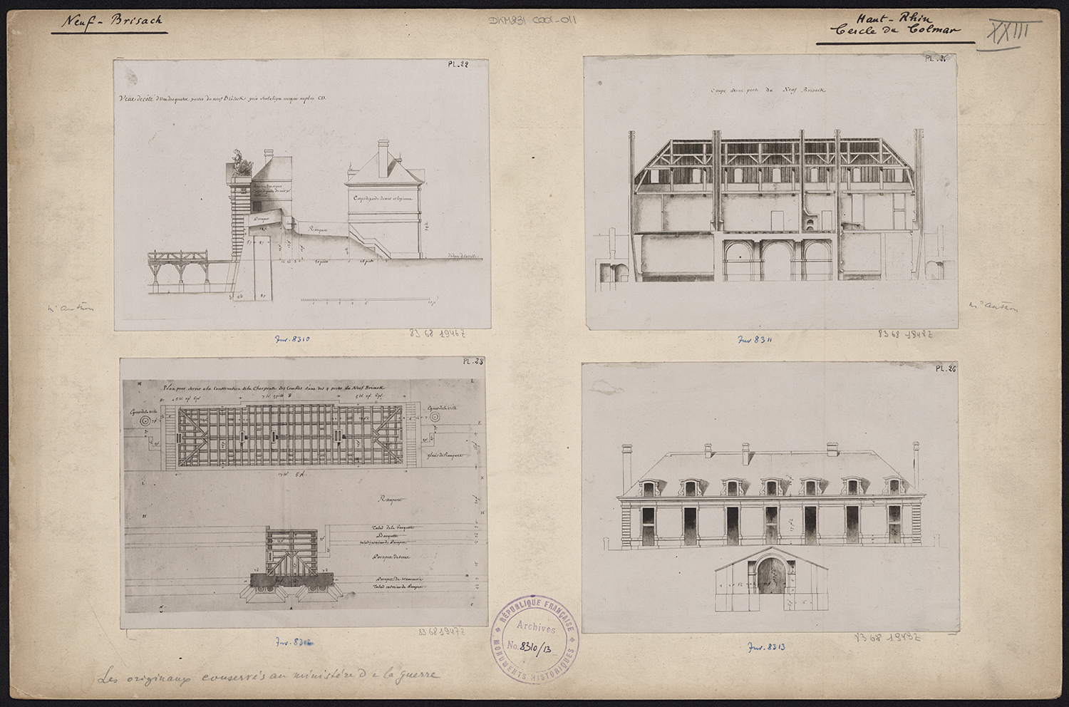 Plan de masse, élévations et coupes d’une porte de ville.