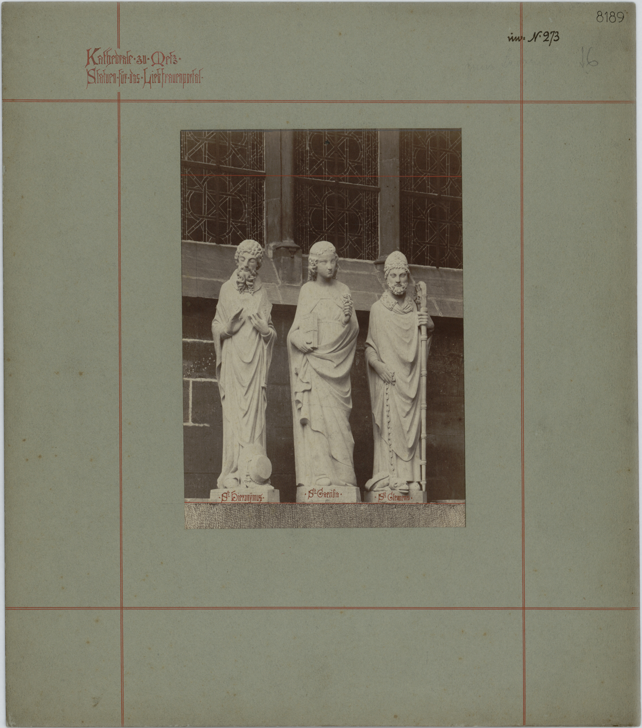 Portail de la Vierge, vue de détail de trois figures de saint en pied (saint Jérôme et saint Clément, sainte Cécile).