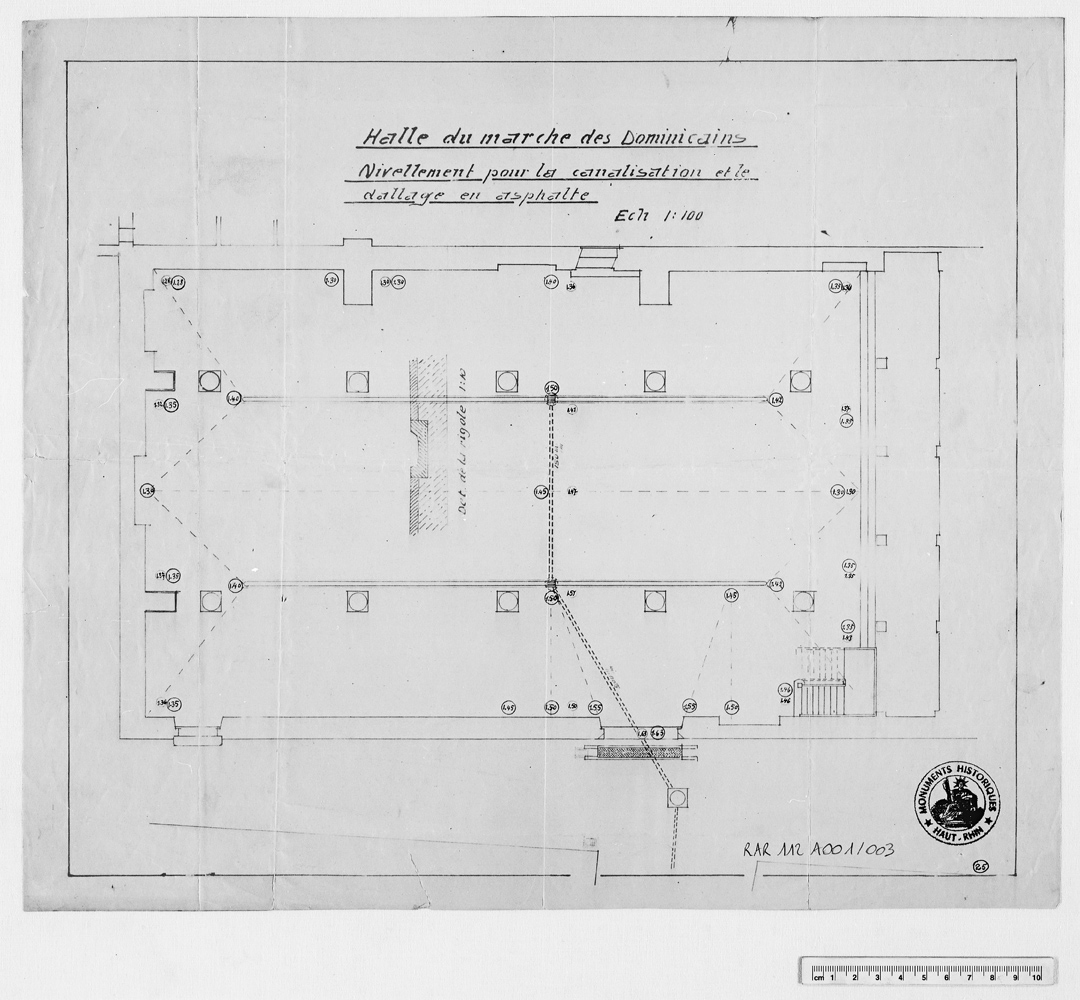 Nivellement pour la canalisation et la dallage en asphalte de l’église, plan de masse.