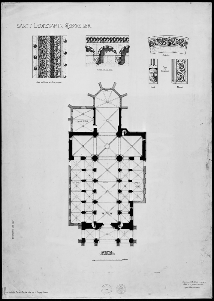 Plan de masse et relevés de détails sculptés.