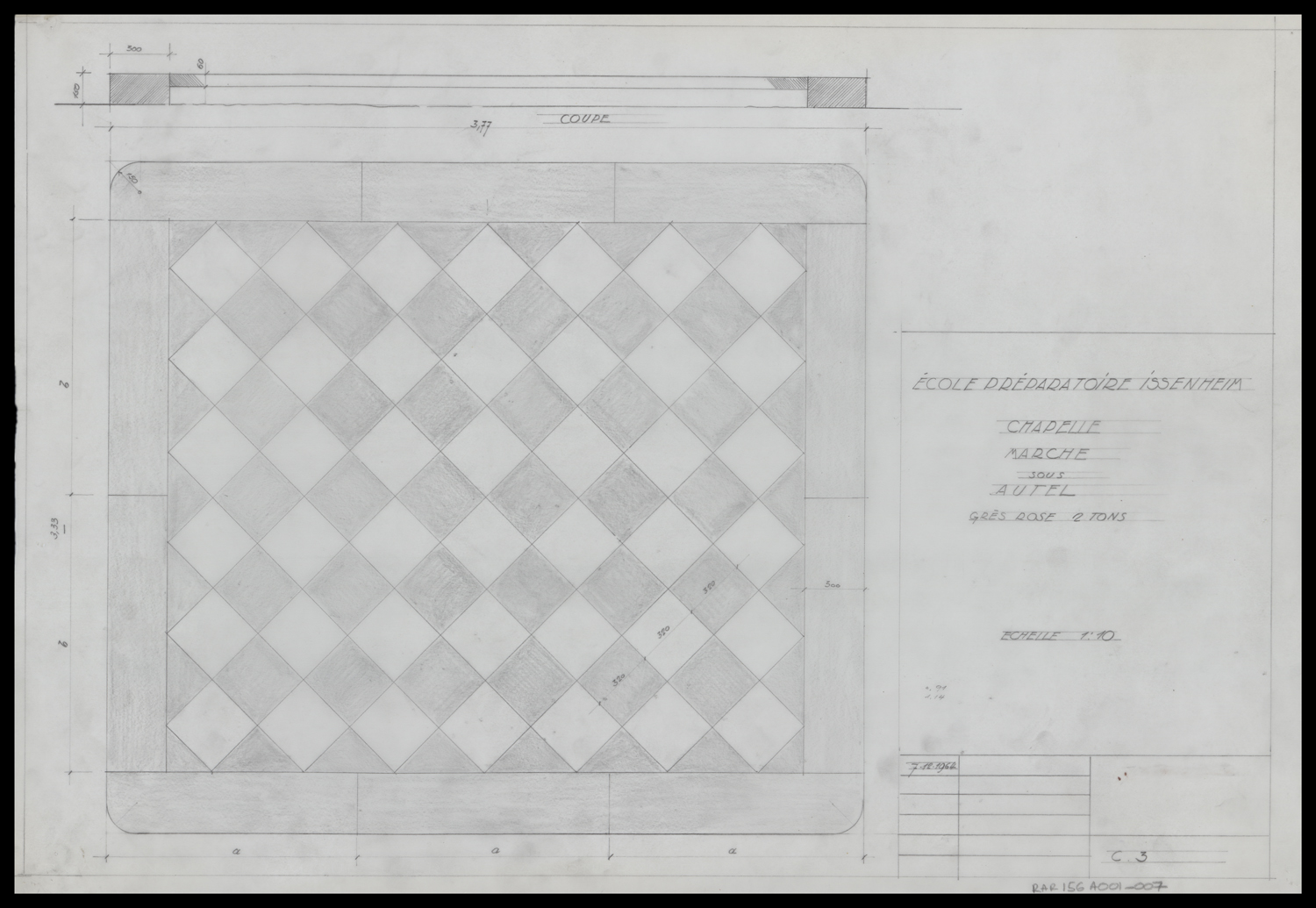 Chapelle, plan de la marche sous l’autel.