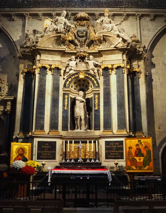 autel de saint Maurice, retable, 3 statues : la Foi, la Religion, Saint Maurice