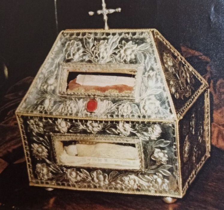 châsse (coffret-reliquaire) des saintes Lucide et Placide et des saints Justin et Félix