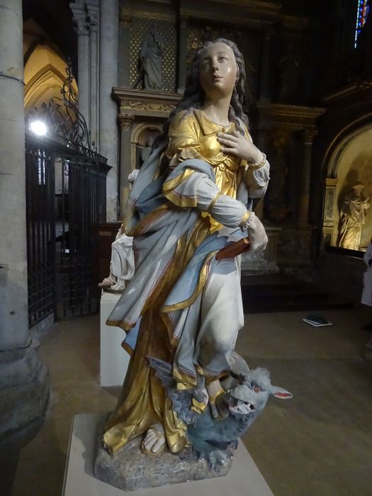statue : Sainte Marguerite