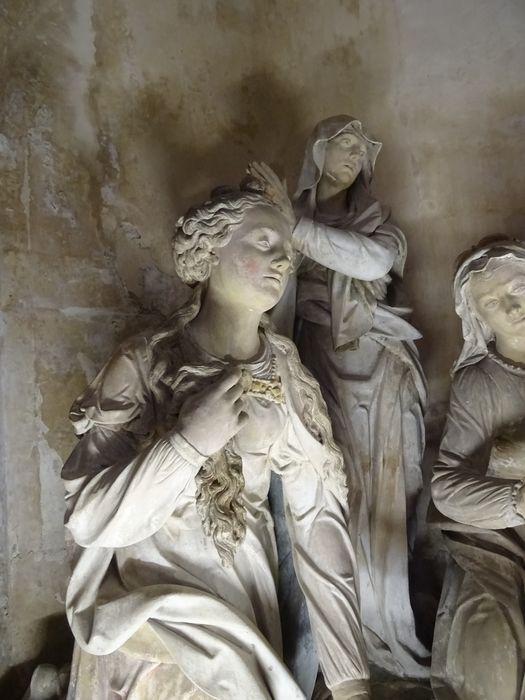 groupe sculpté : Mise au tombeau