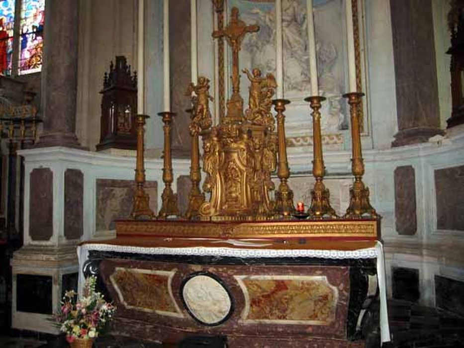 autel (maître-autel)