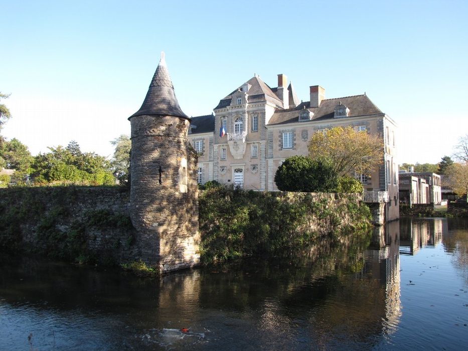 vue partielle du château depuis le Sud-Ouest