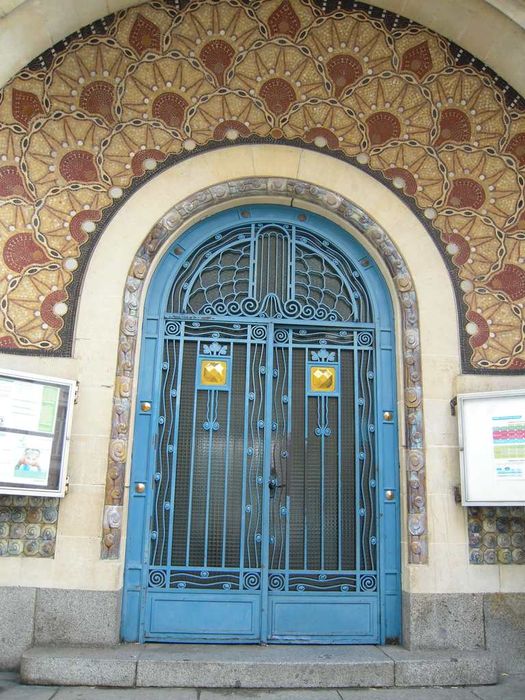 hall, portail d’accès aux bains, vue générale