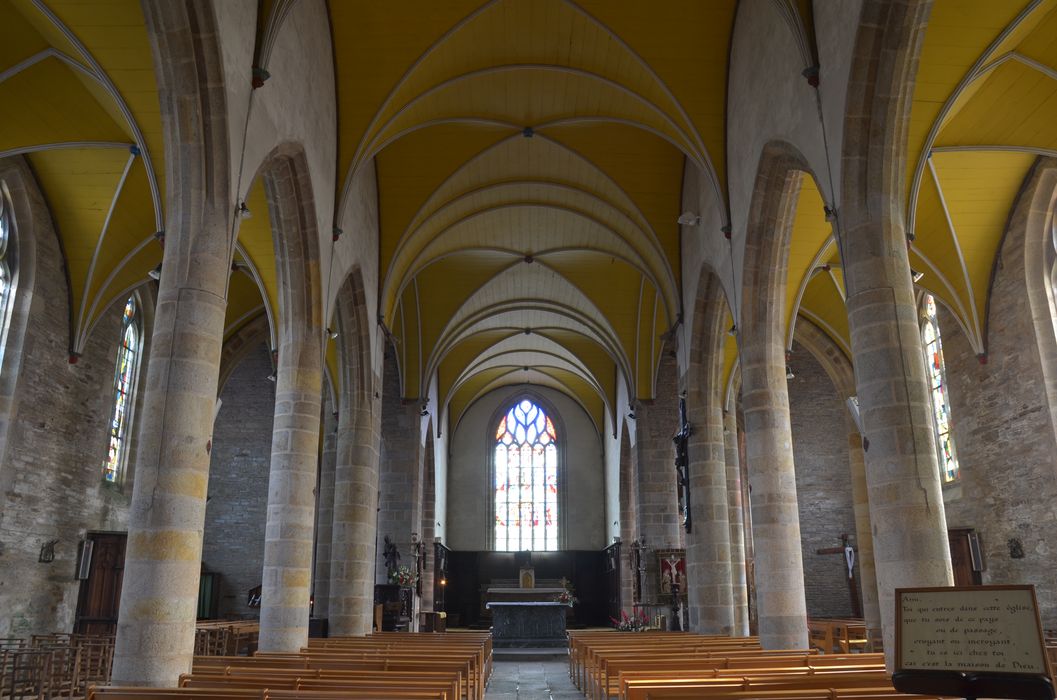 Eglise Sainte-Croix : Intérieure, nef