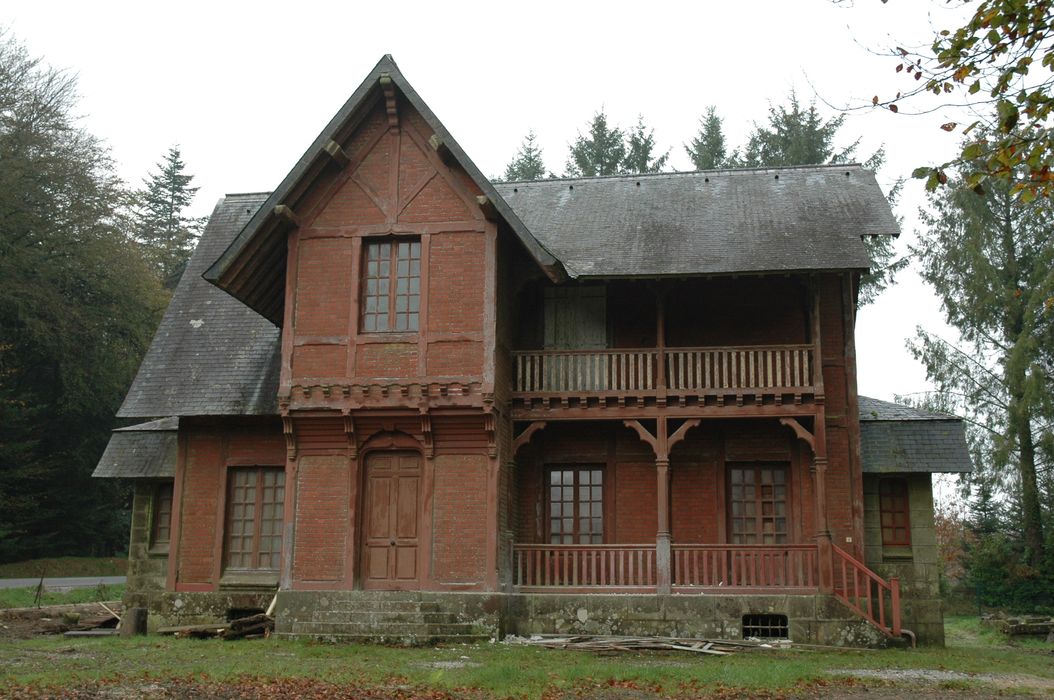 Ancien pavillon de chasse de Moniven : Façade antérieure