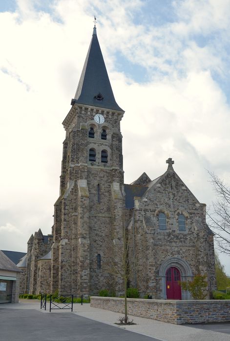 Eglise Saint-Méen et Sainte-Croix : Façade antérieure (nord)