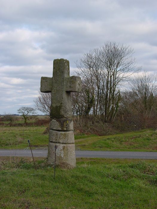 vue générale de la croix dans son environnement