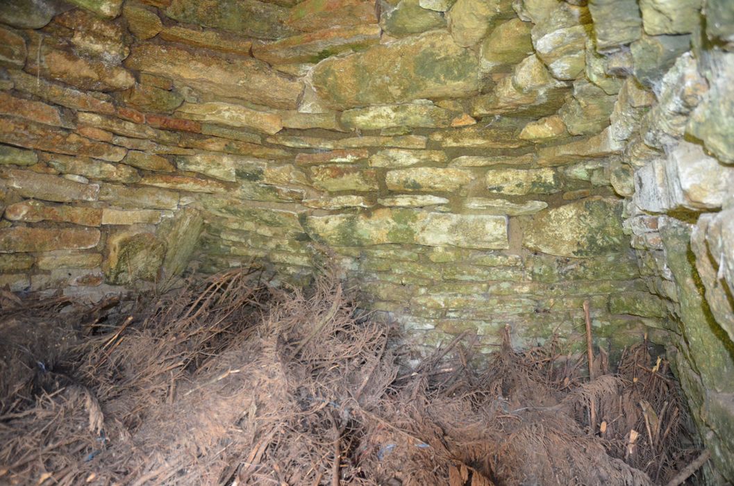 cave n°2, vue partielle de l’espace intérieur