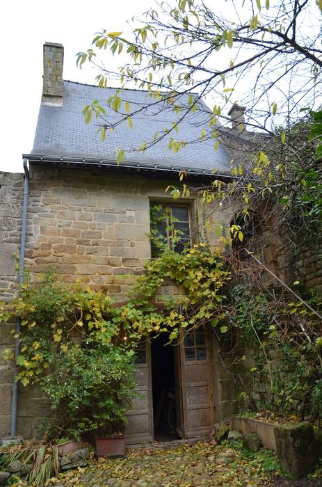 bâtiment de fond de cour, façade sud