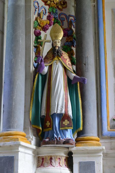 statue : Saint évêque (Saint Gervais)