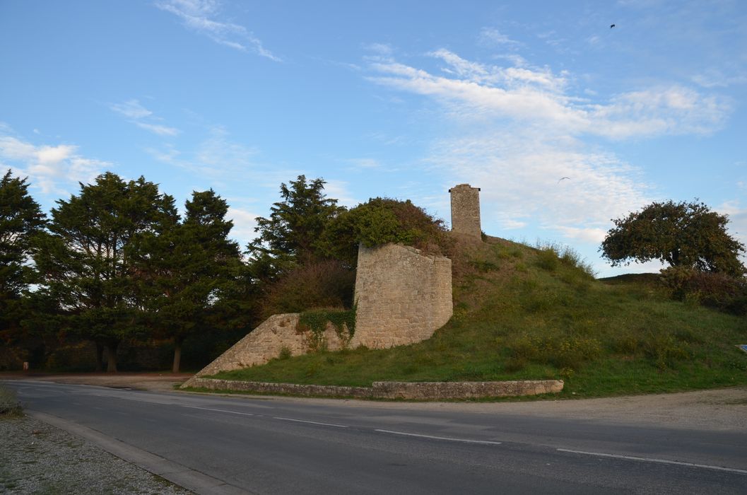 vue partielle du bastion depuis l’Ouest