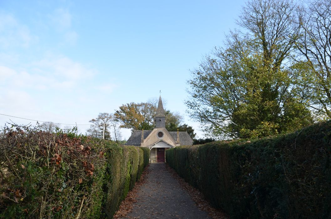 chapelle de la Haute-Bouxière, allée d’accès ouest
