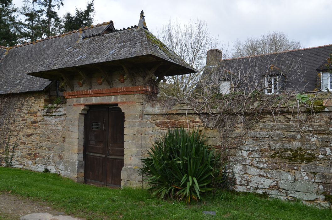 bâtiment de ferme, vue partielle
